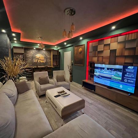 Luxurious Apartment With City View Pristina Exterior foto