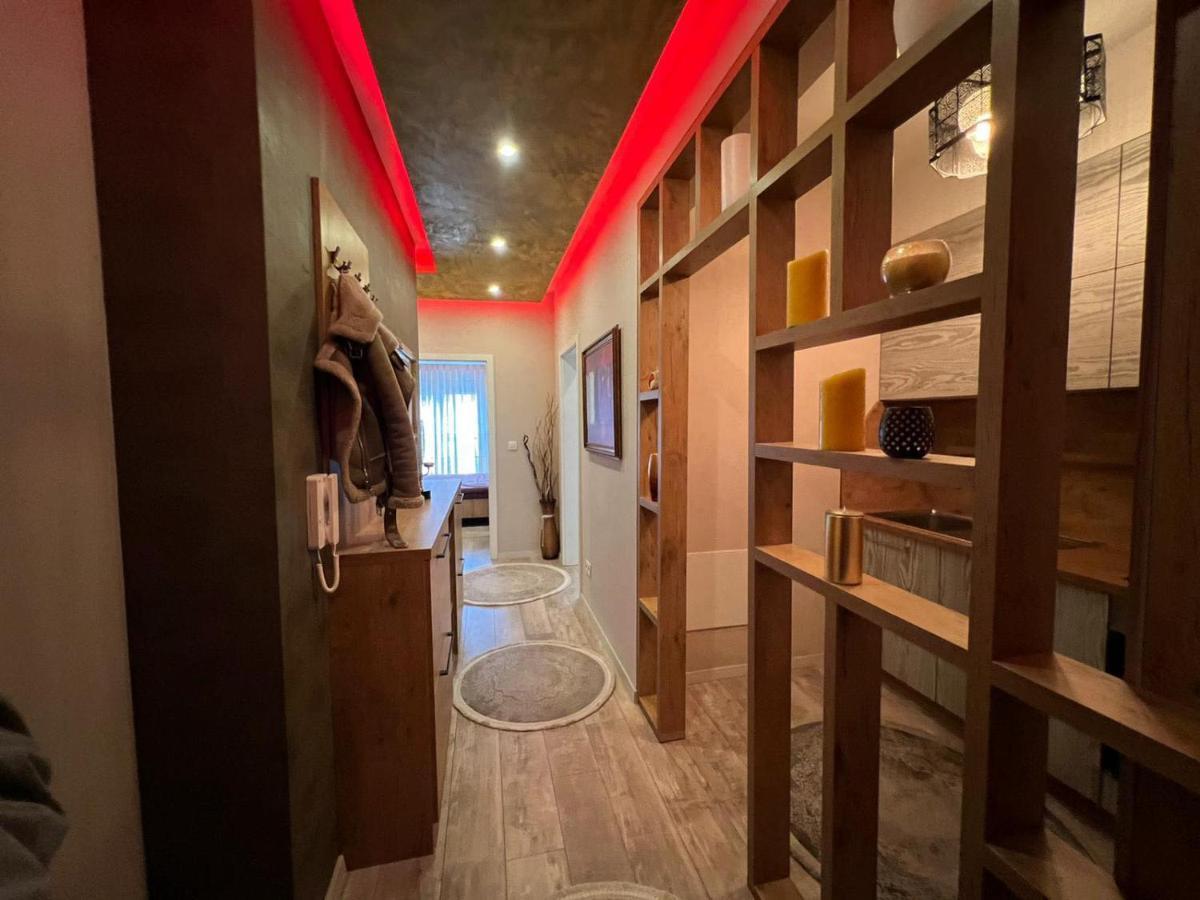 Luxurious Apartment With City View Pristina Exterior foto
